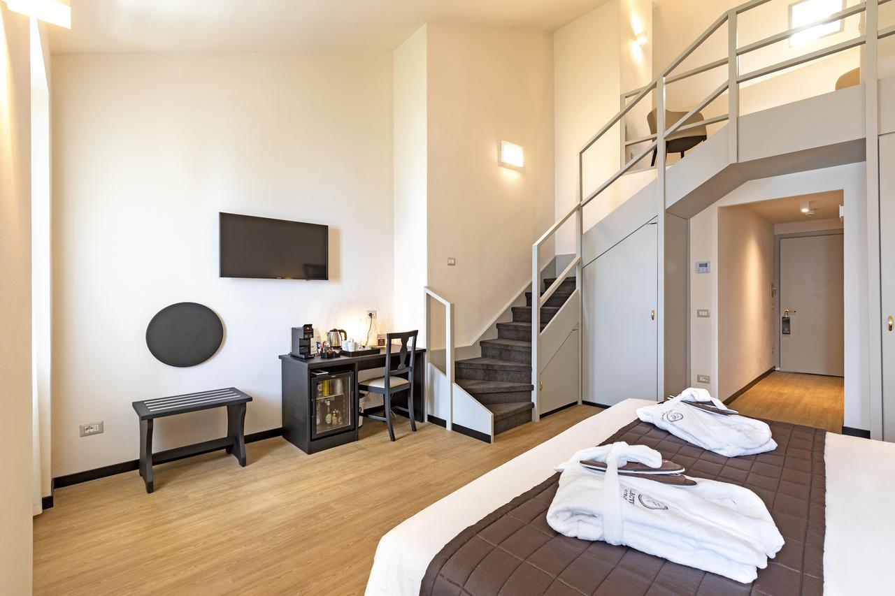 Hotel Villa Cipressi, By R Collection Hotels ヴァレンナ エクステリア 写真